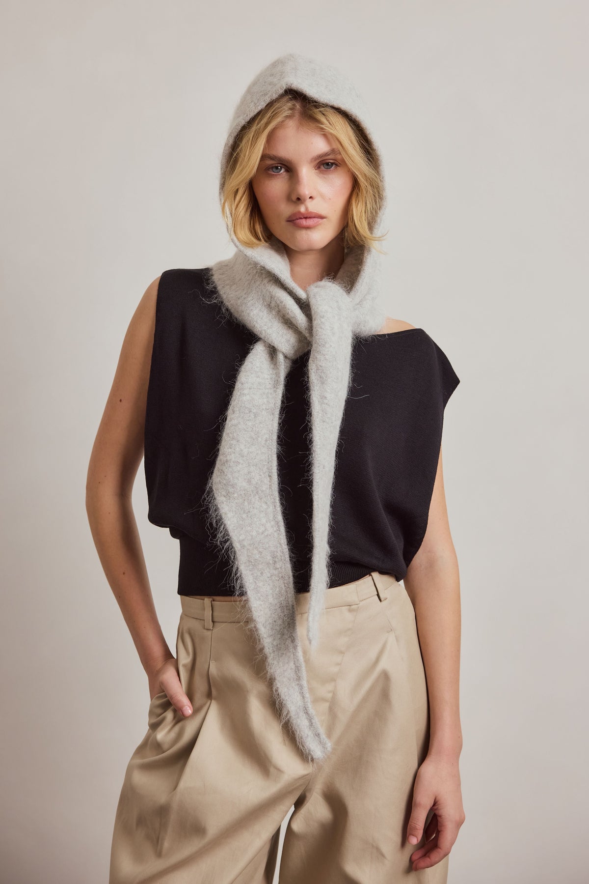 Dorvelli | Women's Alpaca Hooded Winter Scarf