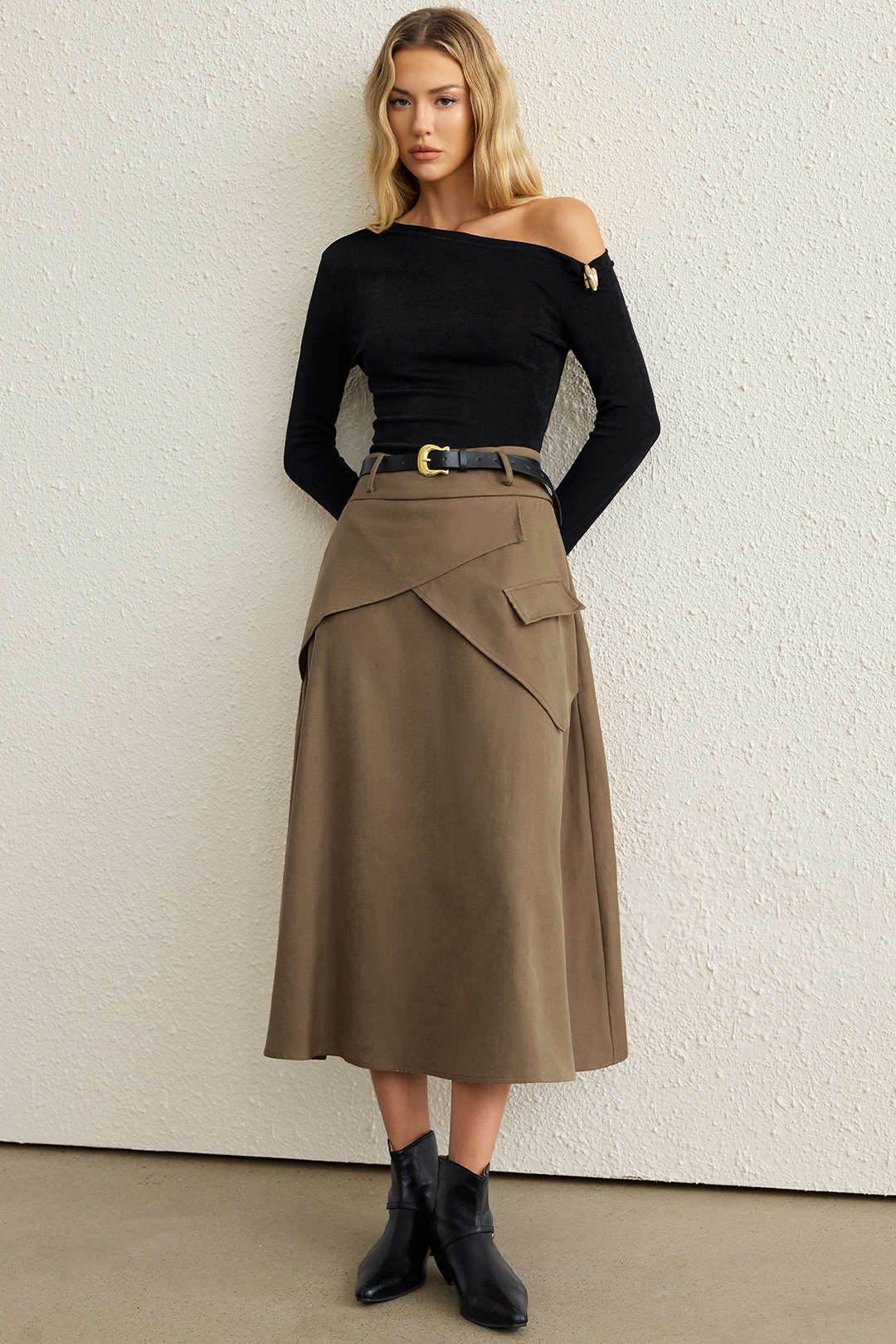 Dorvelli | Women's Belted Asymmetrical High Waist Skirt
