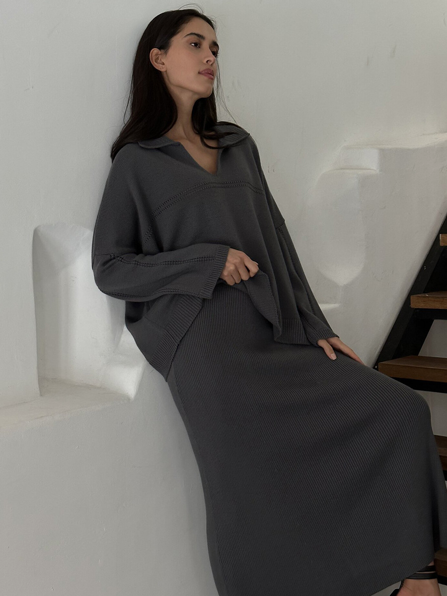 Dorvelli | Women’s Medium Stretch V-Neck Knit Set