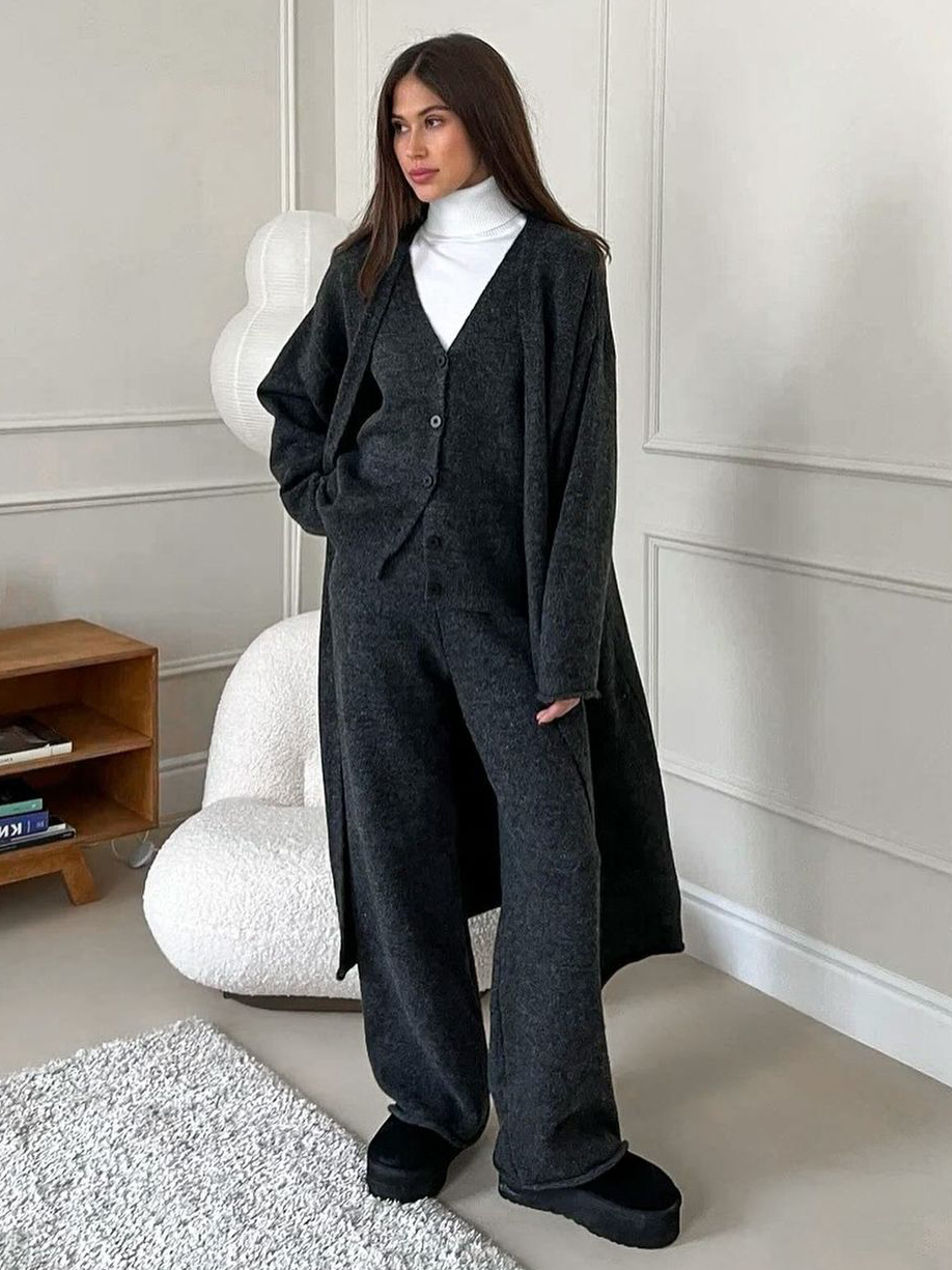 Dorvelli | Women’s Wool Blend Three-Piece Knit Set