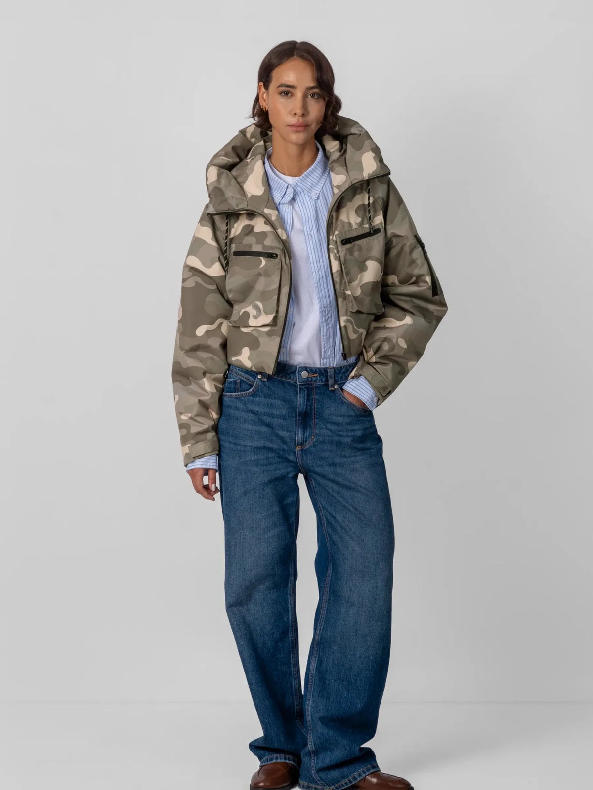 Avril Cropped Hooded Rain Jacket – Taupe Camo