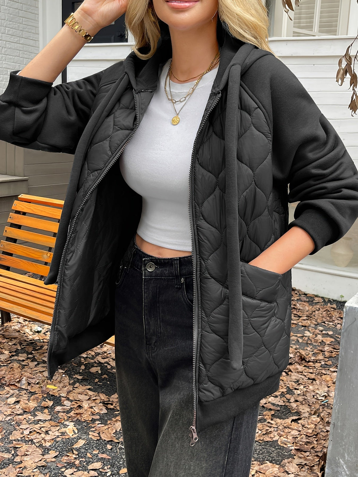 Dorvelli | Women's Quilted Jacket – Hooded Diamond Stitch