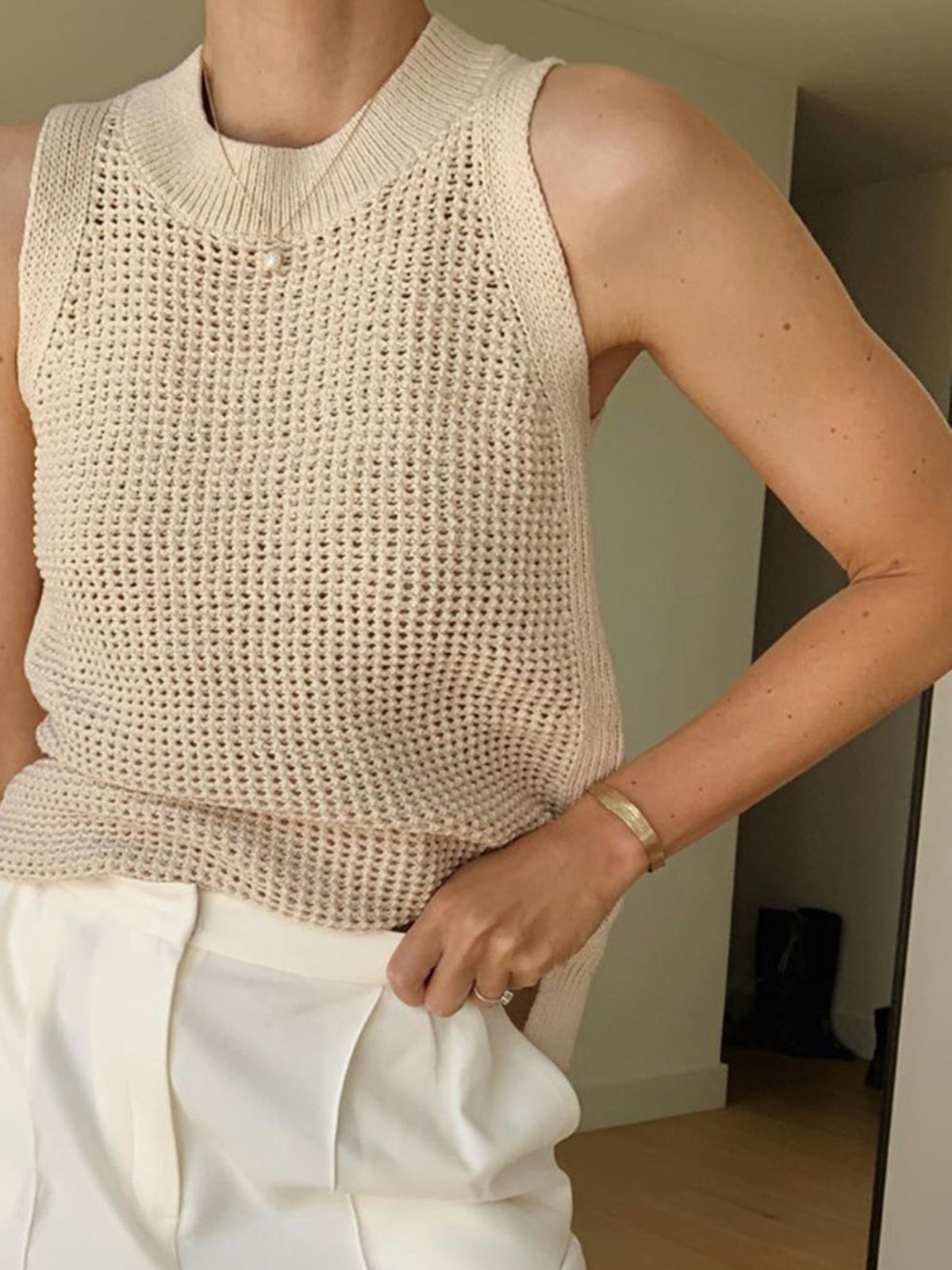 Dorvelli | Women's Top – Hollow Solid Tank