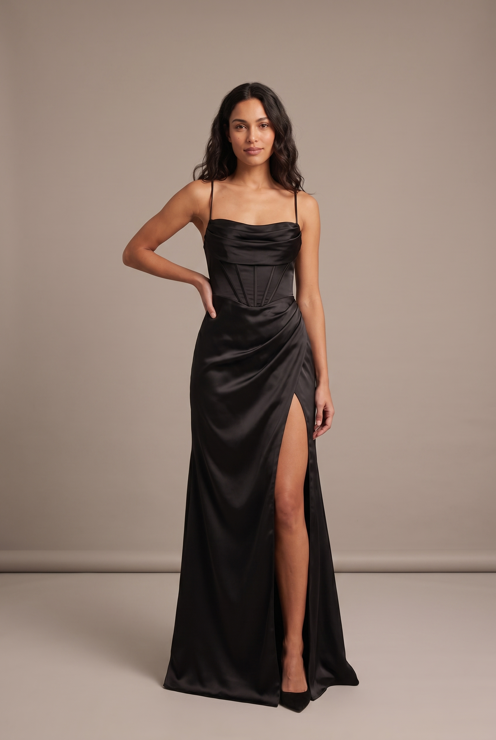 Dorvelli Waterfall Maxi in Black