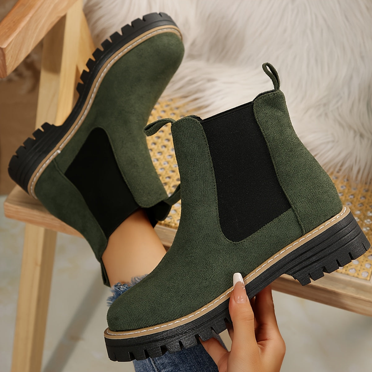 Theodora Classic Chelsea Boots – Women's Elastic Gusset Lug Sole Ankle Boots