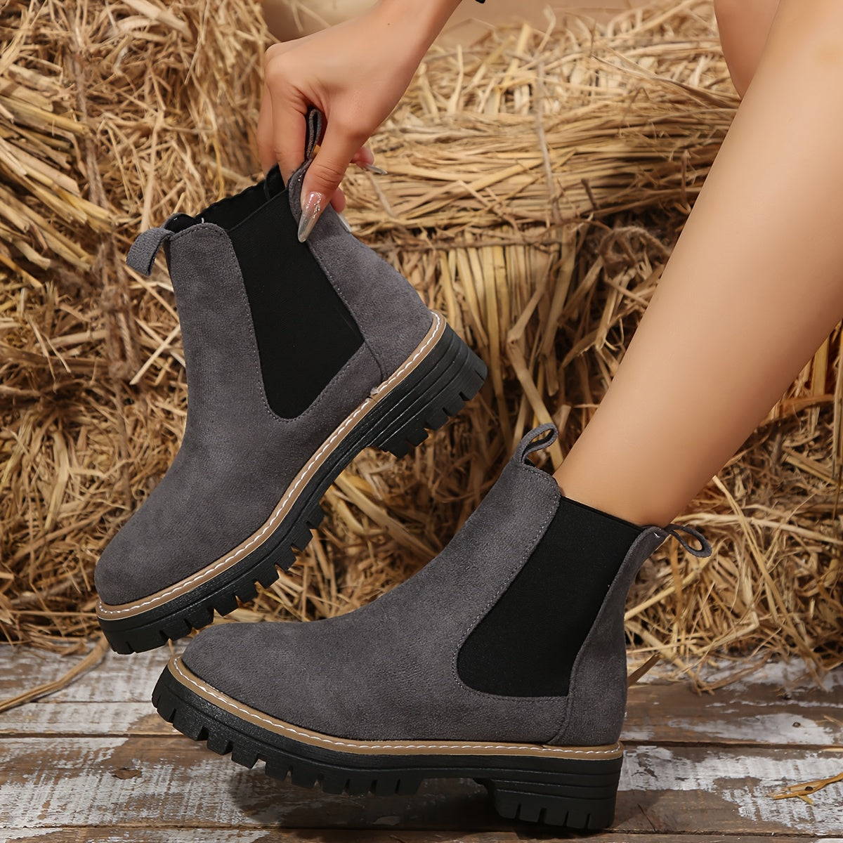 Theodora Classic Chelsea Boots – Women's Elastic Gusset Lug Sole Ankle Boots