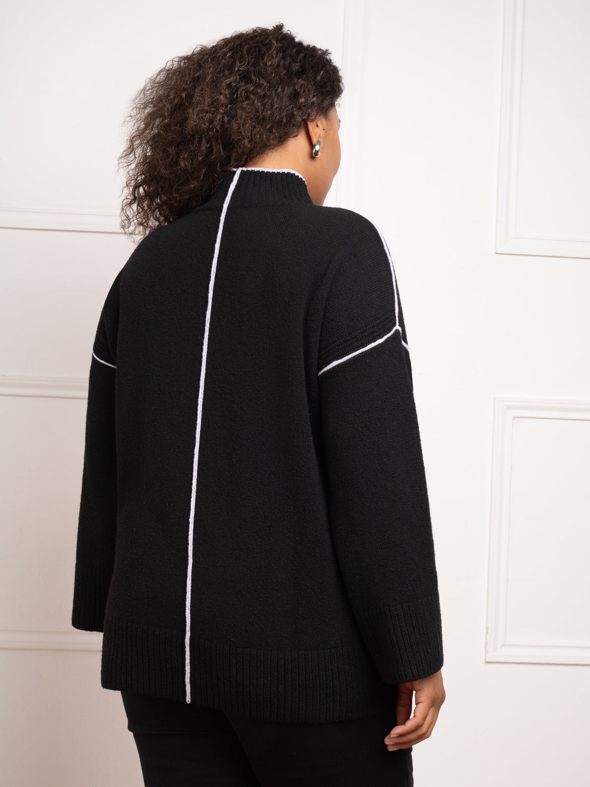 Verity Contrast Tipped Mock Neck Jumper – Black