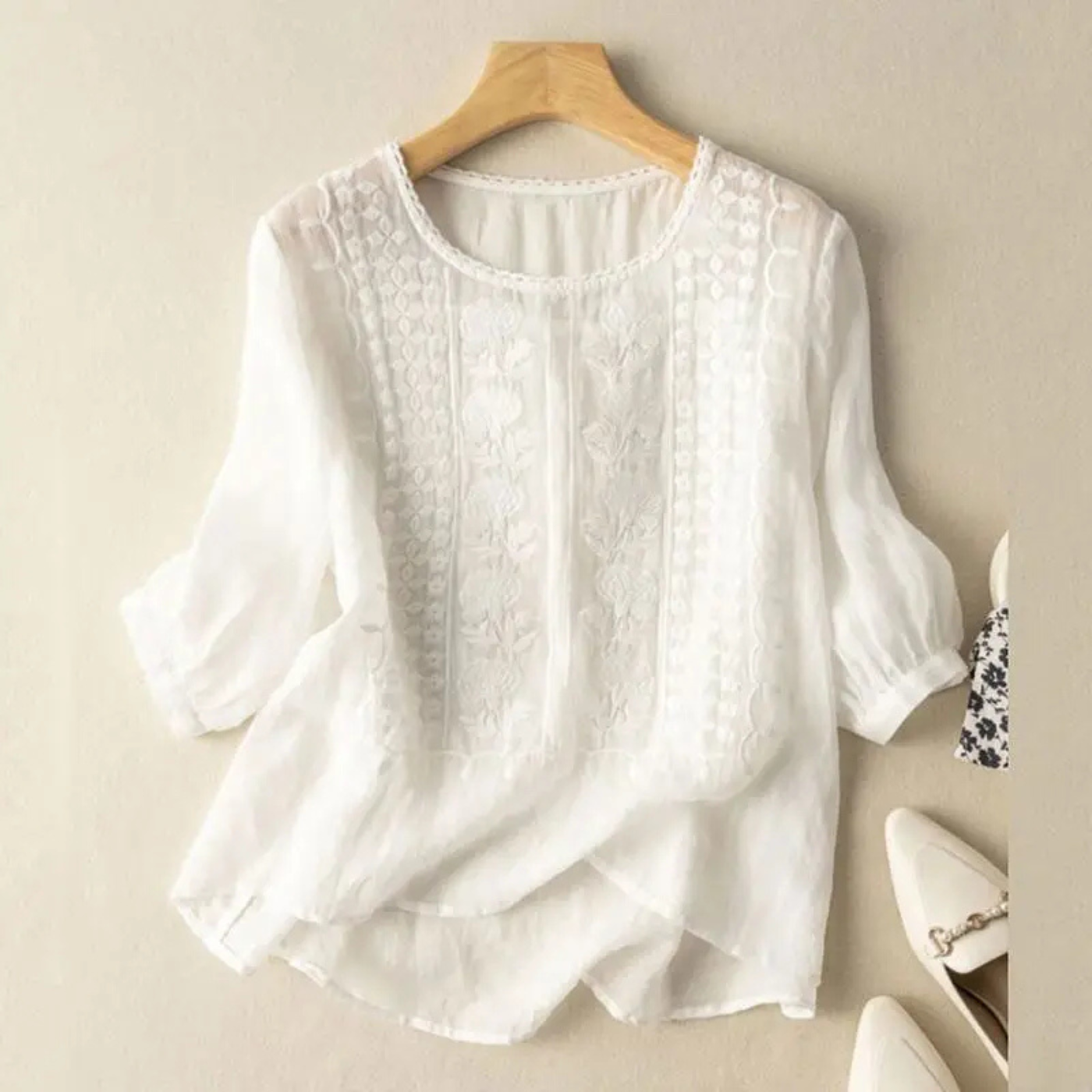 Dorvelli | Women’s Blouse – Embroidered Round-Neck