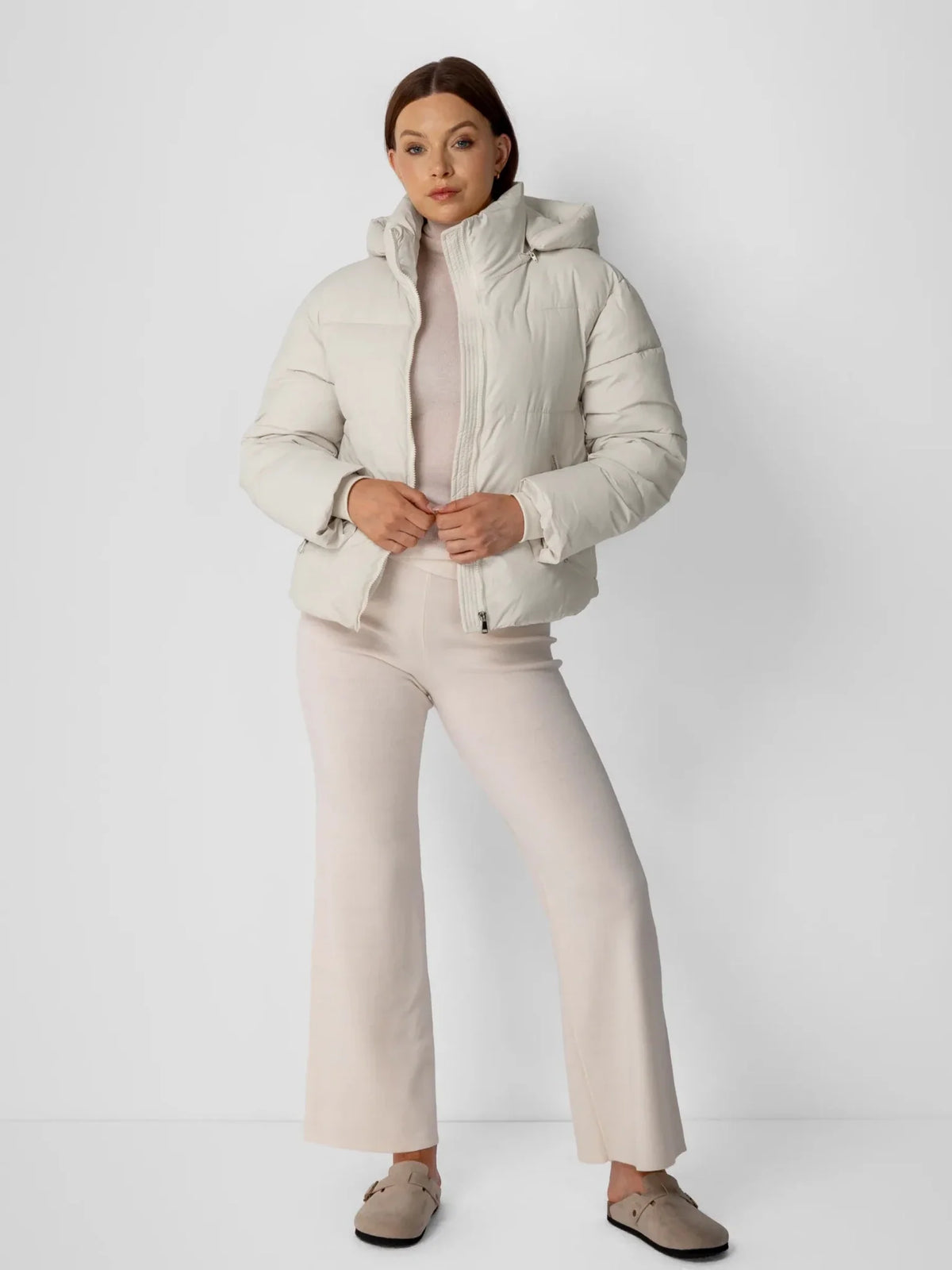 Ysolde Quilted Cropped Puffer Jacket – Pearl Grey
