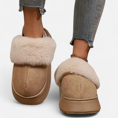 Dorvelli | Women’s Plush Slippers – Timeless Comfort