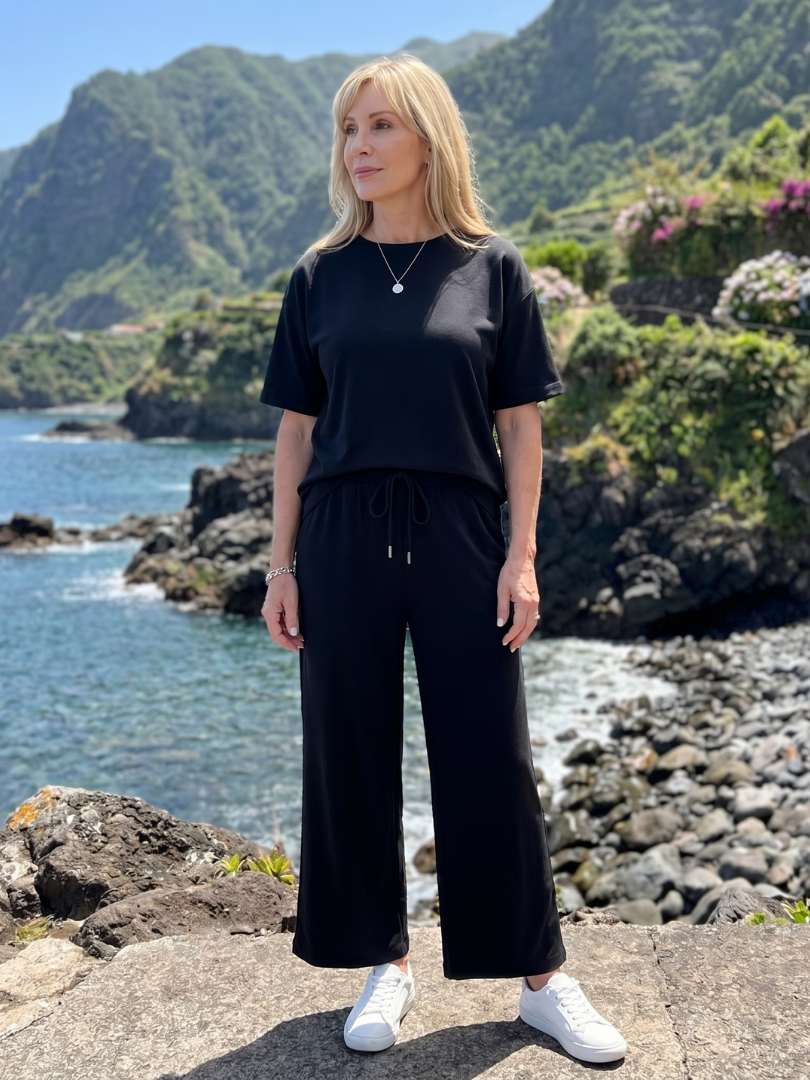 Dorvelli | Women's Two-Piece Set – Relaxed Drawstring Comfort