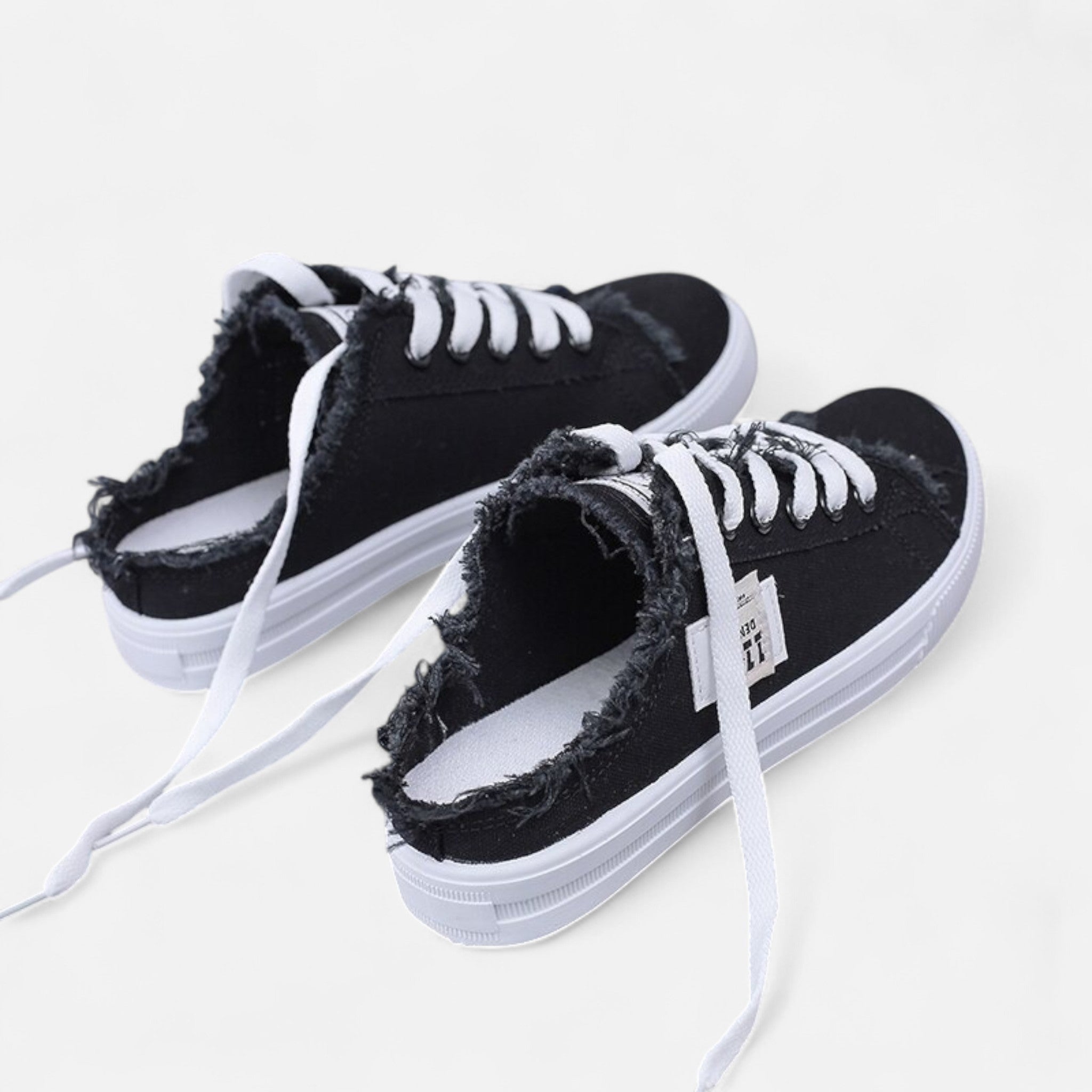 Dorvelli | Women’s Sneakers – Low-Top Canvas Everyday Elegance