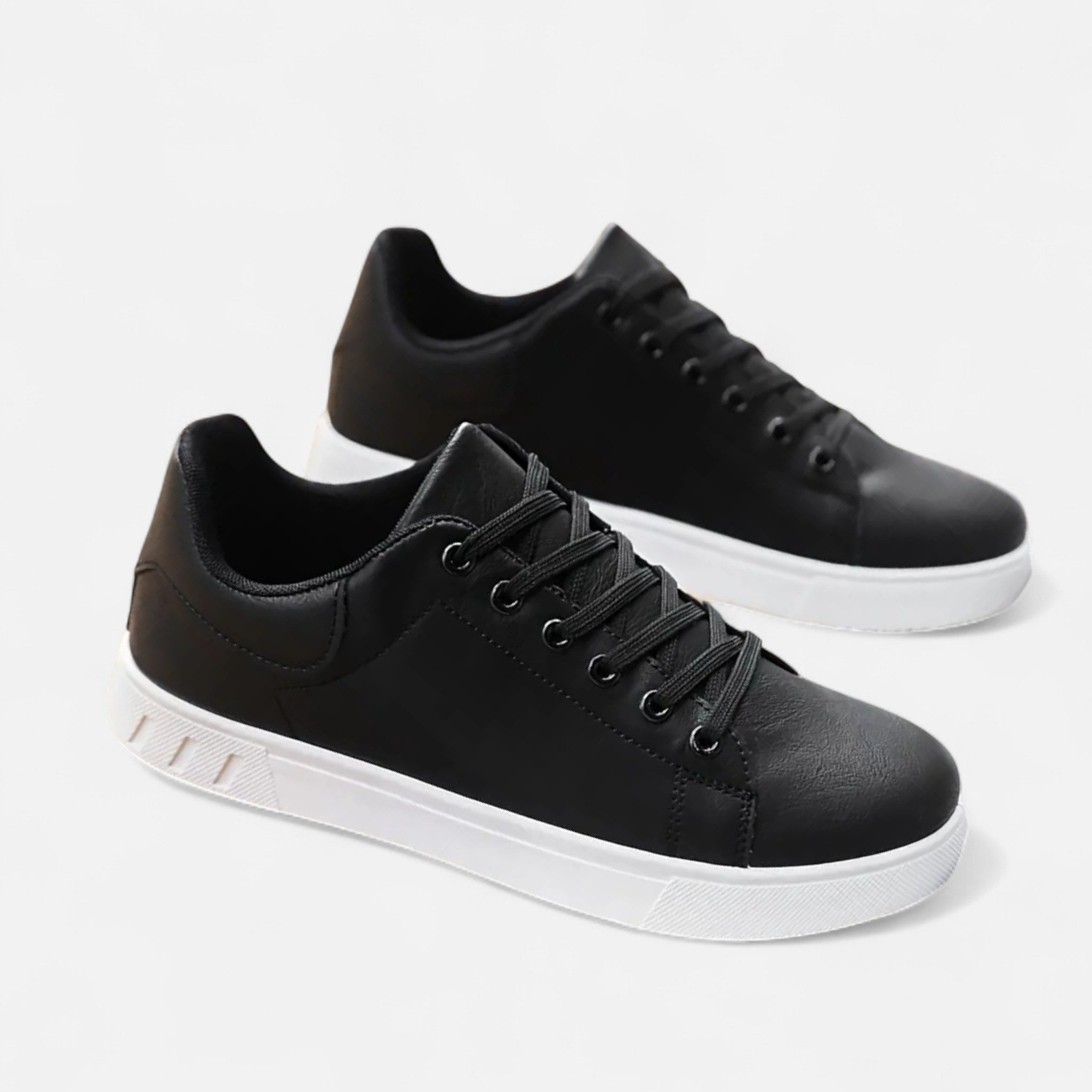 Dorvelli | Men’s Sneakers – Timeless All-Season Style
