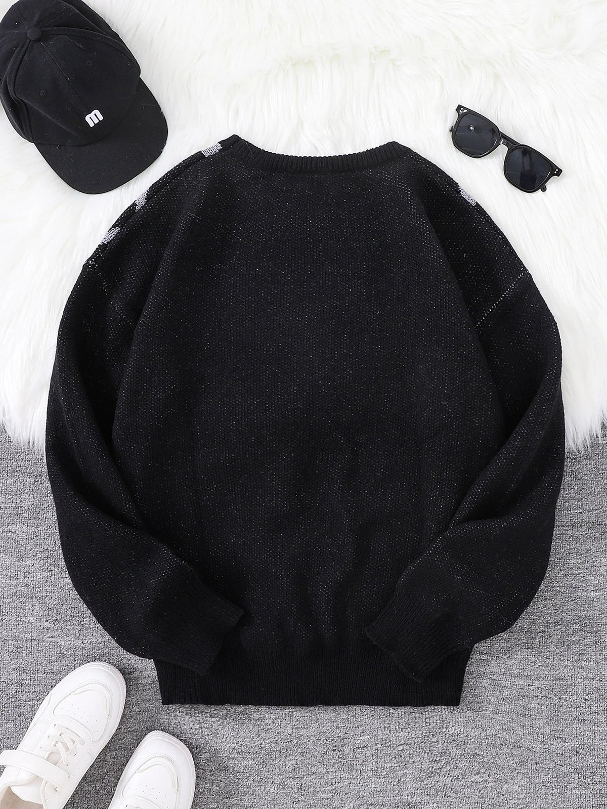 Dorvelli | Men's  Ribbed Trim Spiderweb Sweater