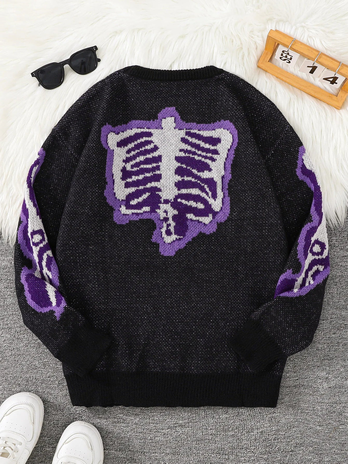 Dorvelli | Men’s Skeleton Ribcage Graphic Sweater