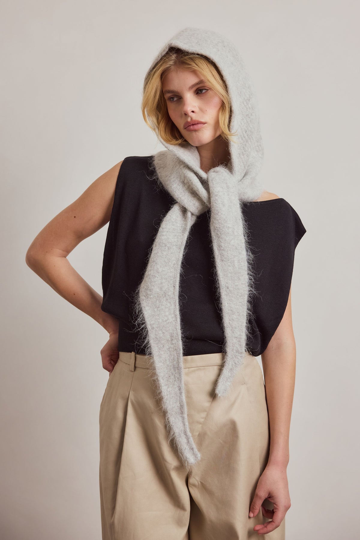 Dorvelli | Women's Alpaca Hooded Winter Scarf