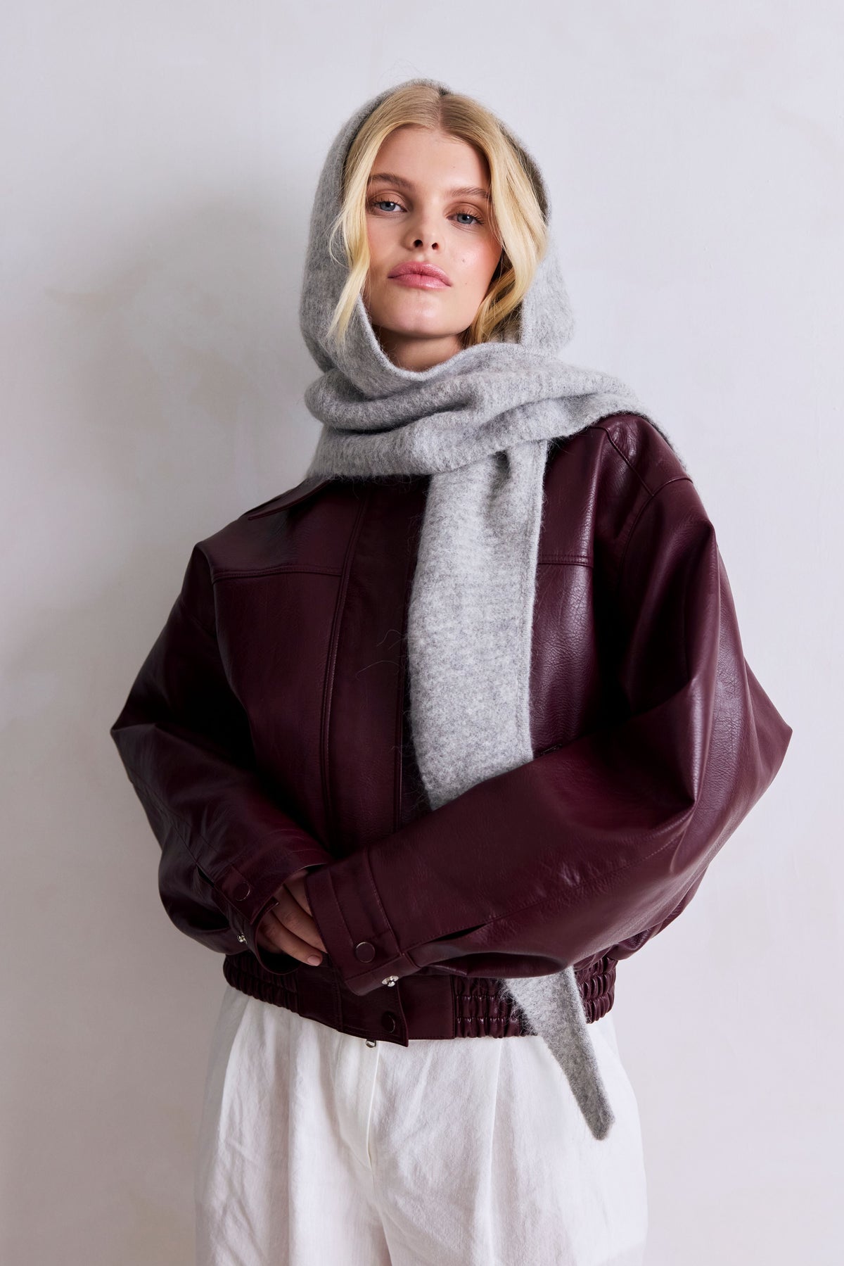 Dorvelli | Women's Alpaca Hooded Winter Scarf