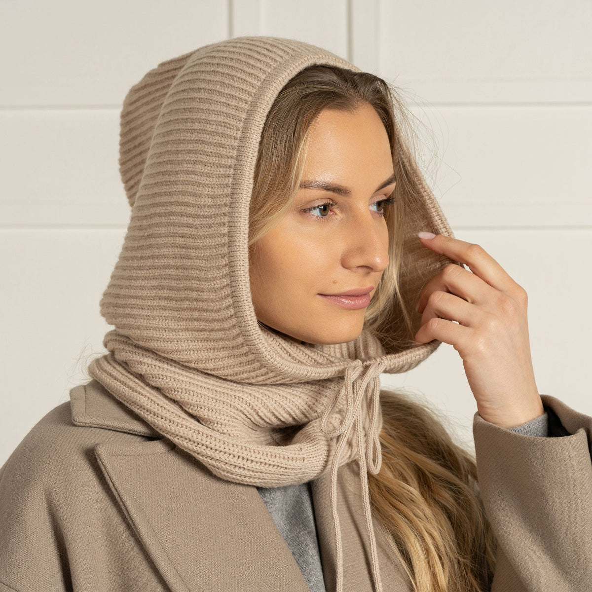 Dorvelli | Women’s Merino Wool Balaclava Hood