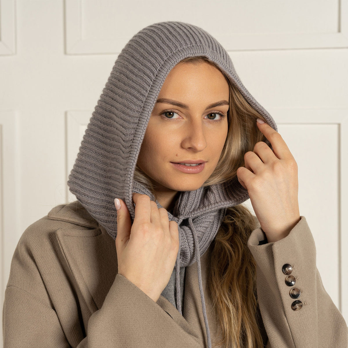 Dorvelli | Women’s Merino Wool Balaclava Hood