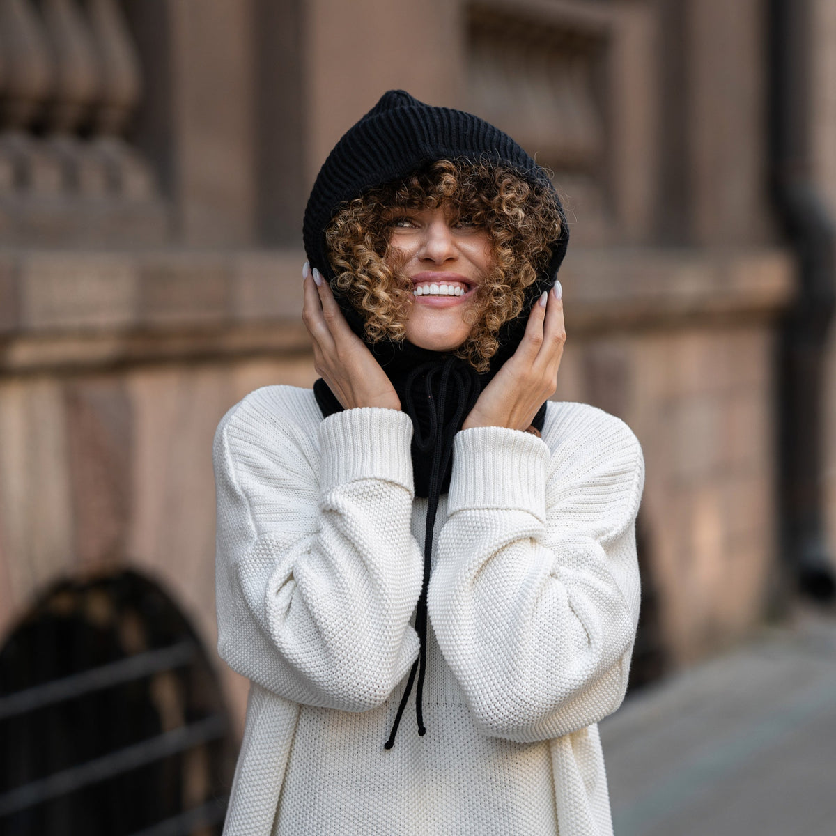 Dorvelli | Women’s Merino Wool Balaclava Hood