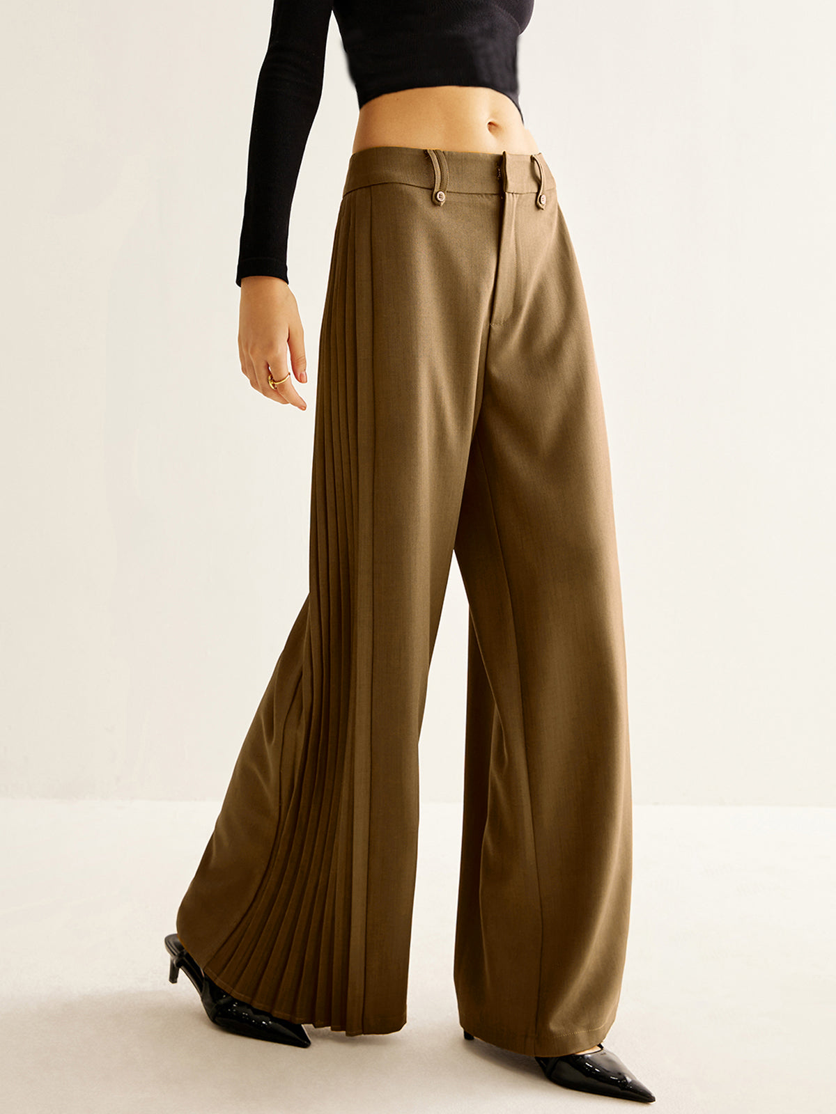 Dorvelli | Women's Pleated Relaxed Wide Leg Pants