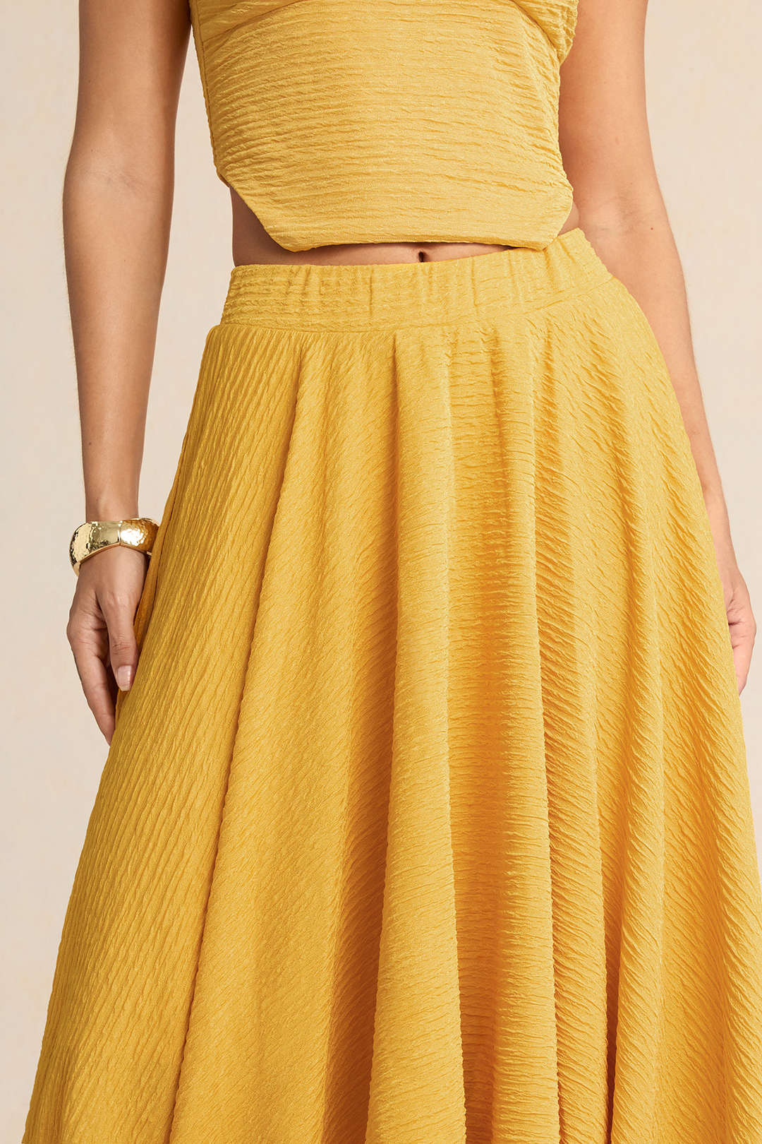 Dorvelli | Women's Textured High Waist Asymmetrical Skirt