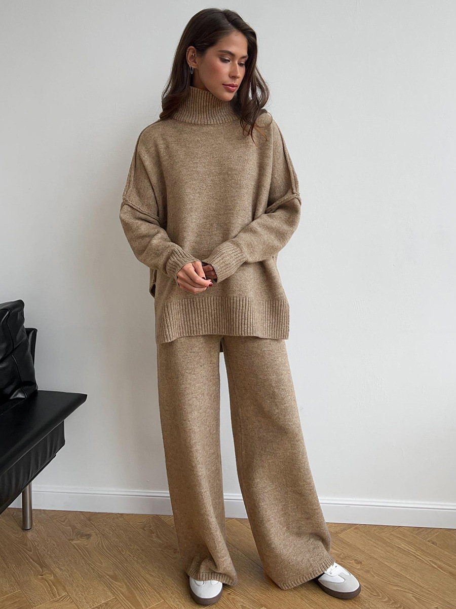 Dorvelli | Women’s Turtleneck Knit Pants Set