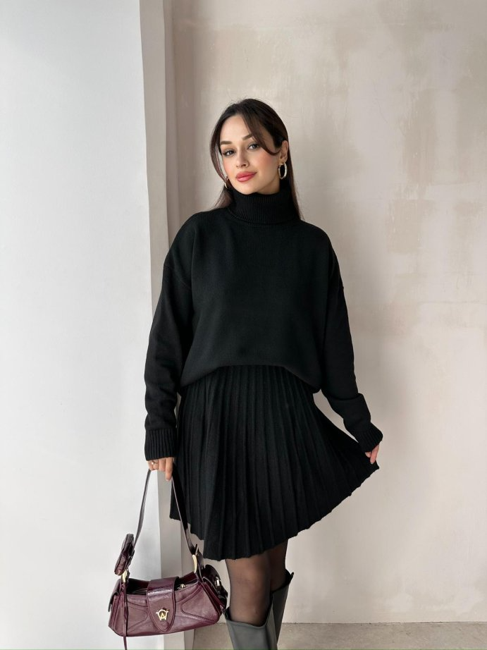 Dorvelli | Women’s Turtleneck Pleated Knit Set