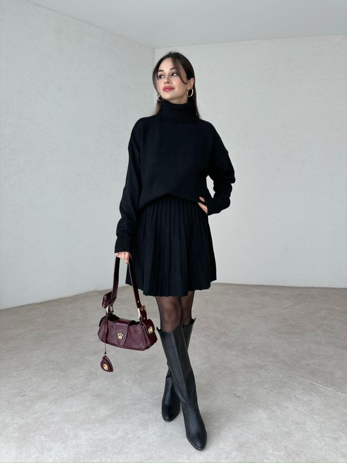 Dorvelli | Women’s Turtleneck Pleated Knit Set