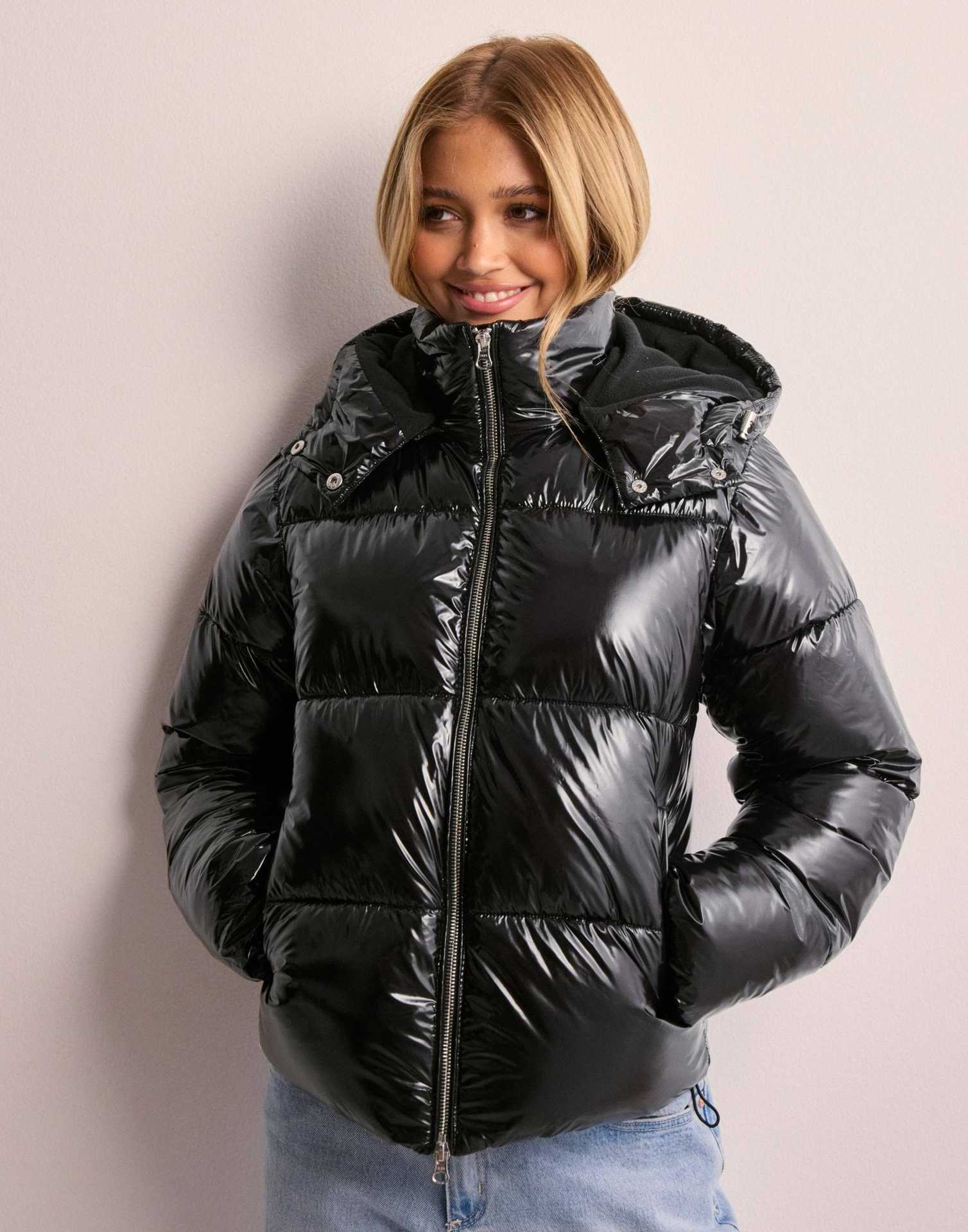 Women's Cropped Puffer Jacket