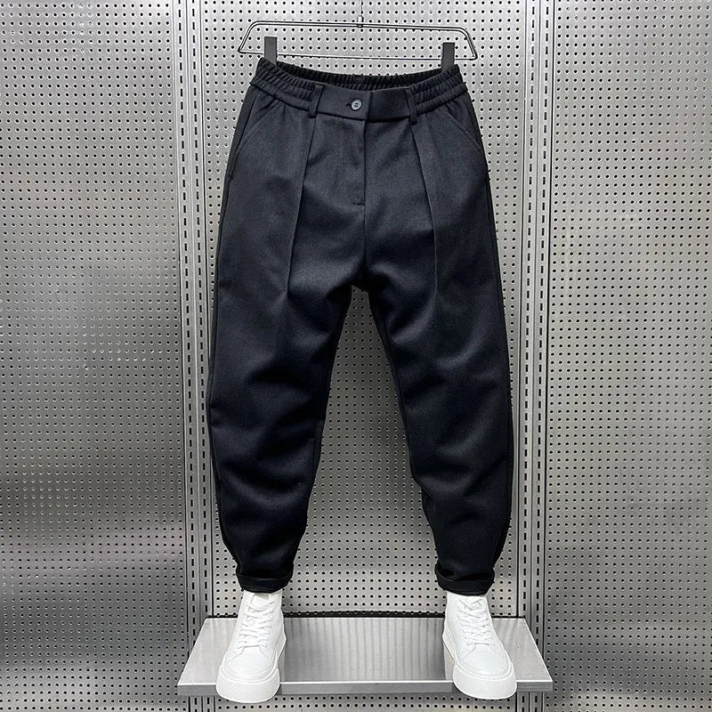 Alessio Pleated Tapered Trousers – High Waist Cropped Cuffed Hem – Black