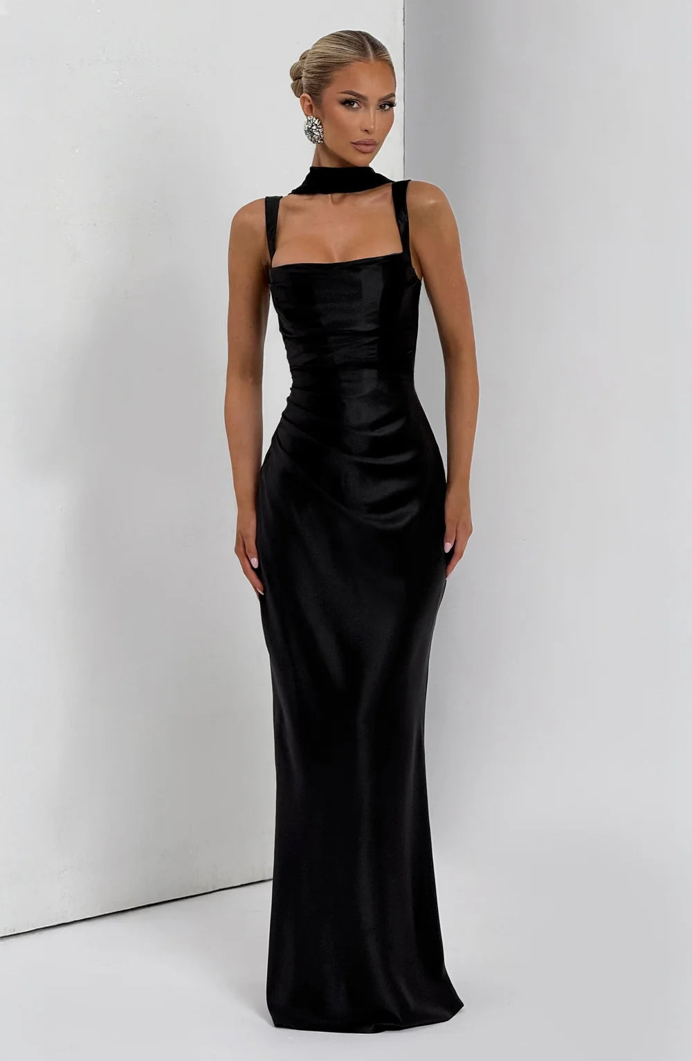 Dorvelli | Women's Maxi Dress – Ruched Waist