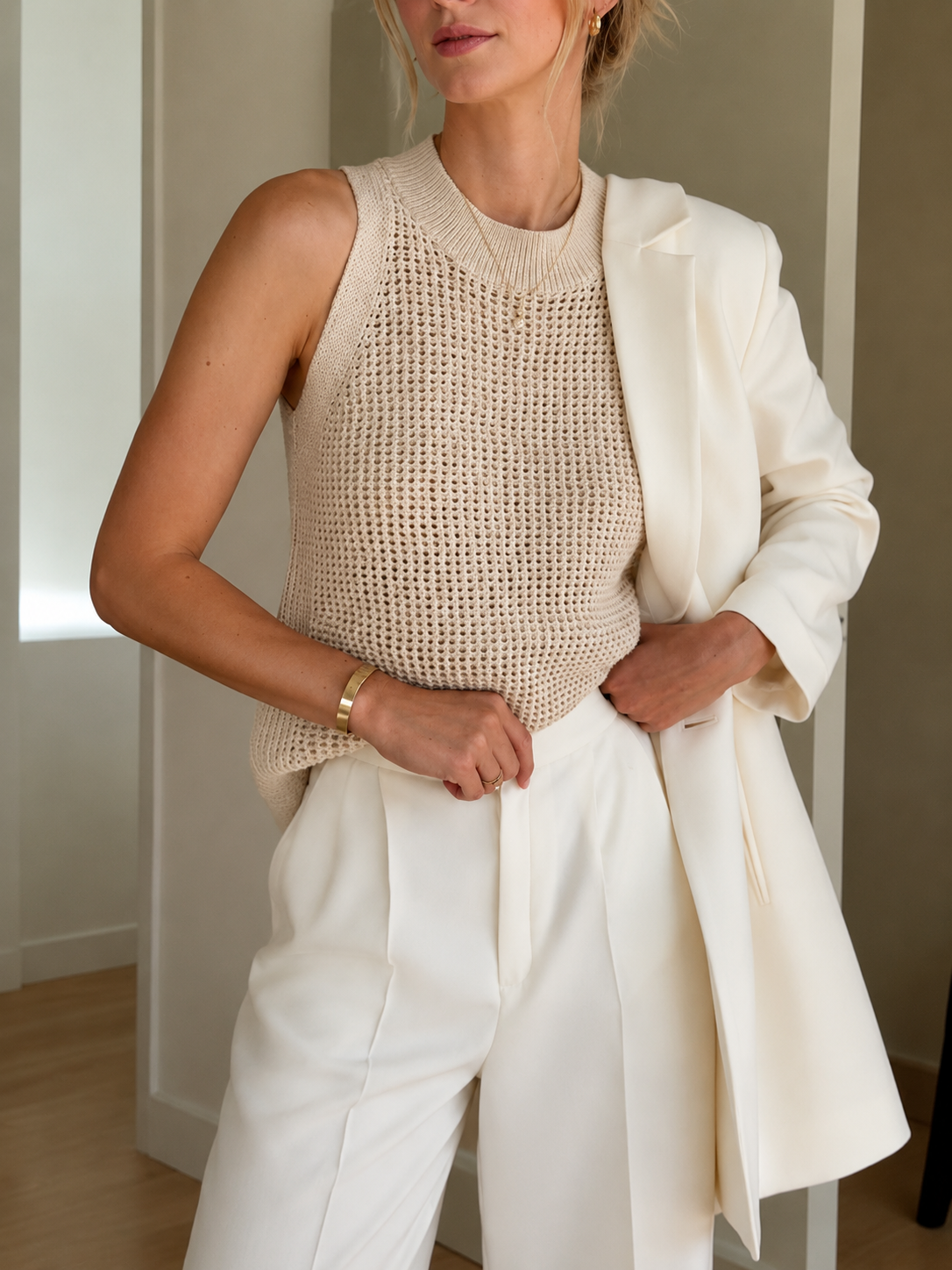 Dorvelli | Women's Top – Hollow Solid Tank