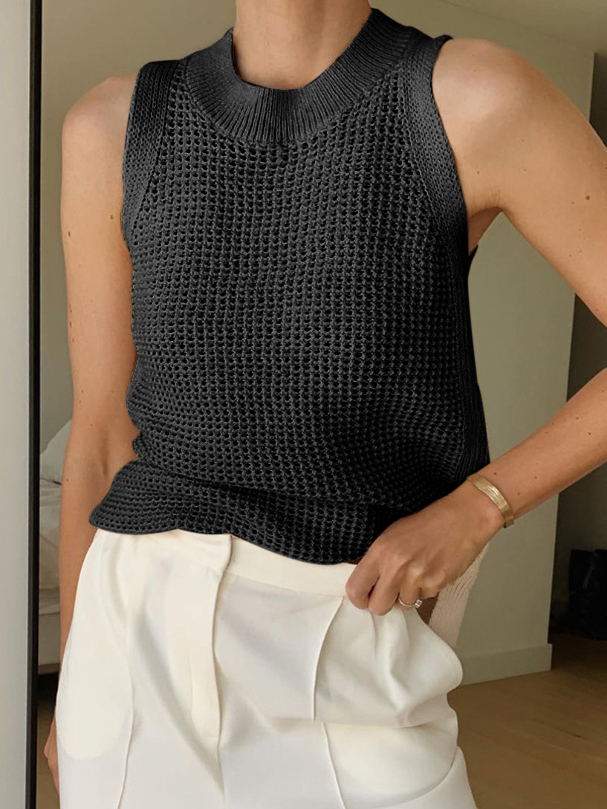 Dorvelli | Women's Top – Hollow Solid Tank