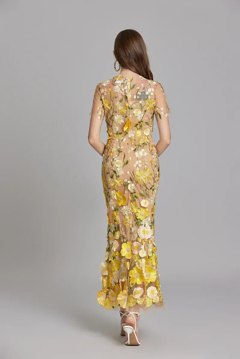 Dorvelli | Women’s Wedding Guest Midi Dress – Embroidered Floral