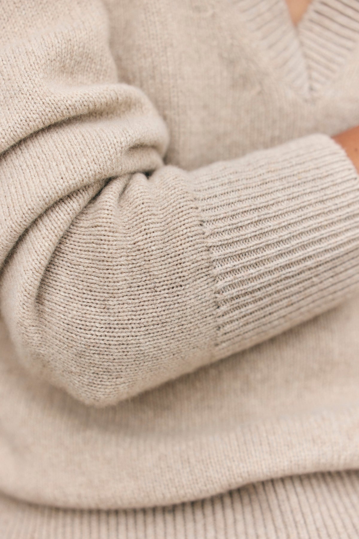 Maelys V-Neck Knit Jumper – Relaxed Fit Ribbed Trim Long Sleeve - Beige