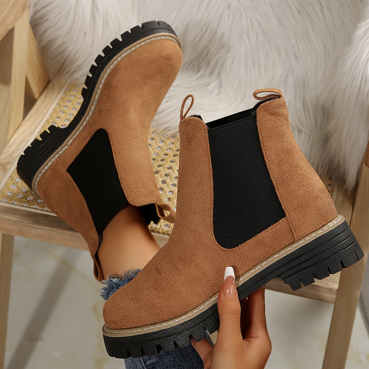 Theodora Classic Chelsea Boots – Women's Elastic Gusset Lug Sole Ankle Boots