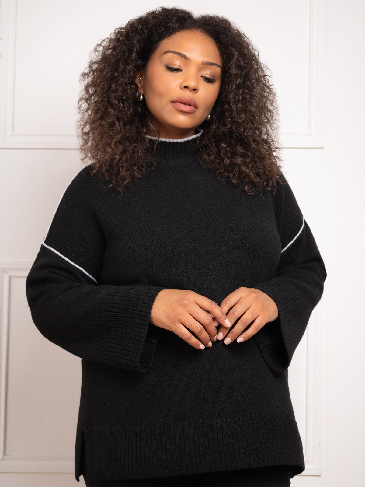 Verity Contrast Tipped Mock Neck Jumper – Black
