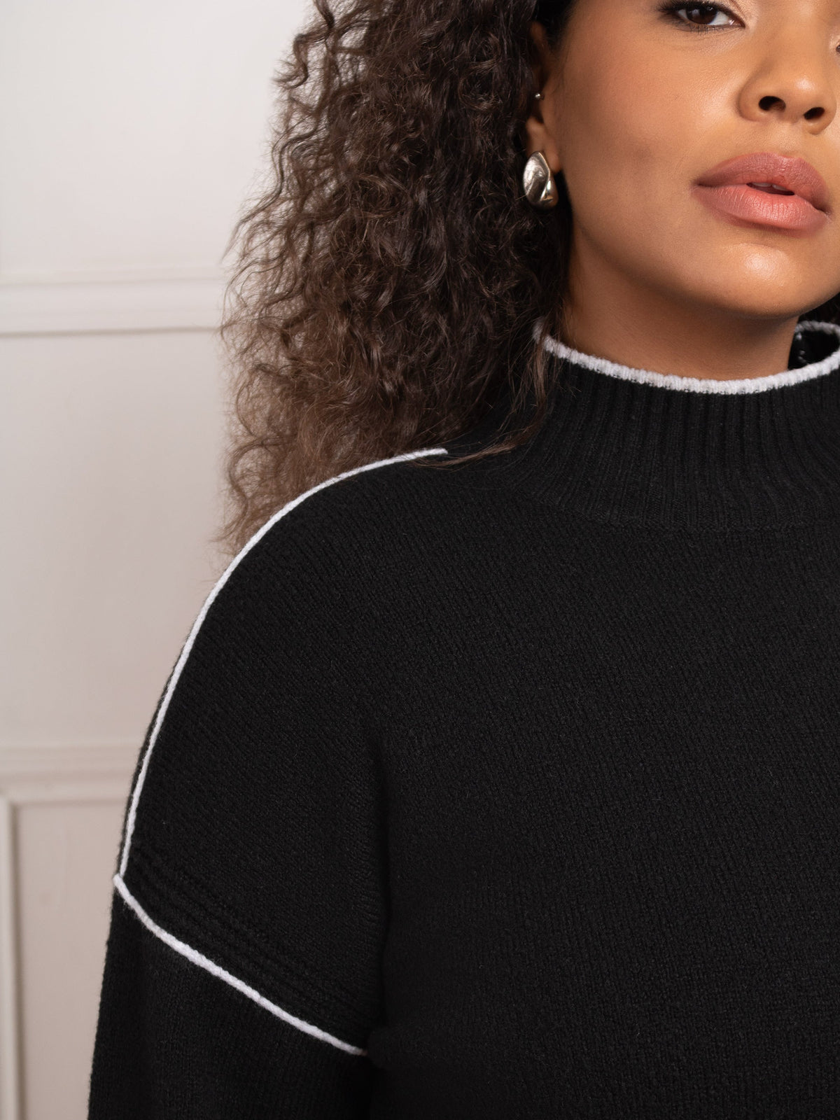 Verity Contrast Tipped Mock Neck Jumper – Black
