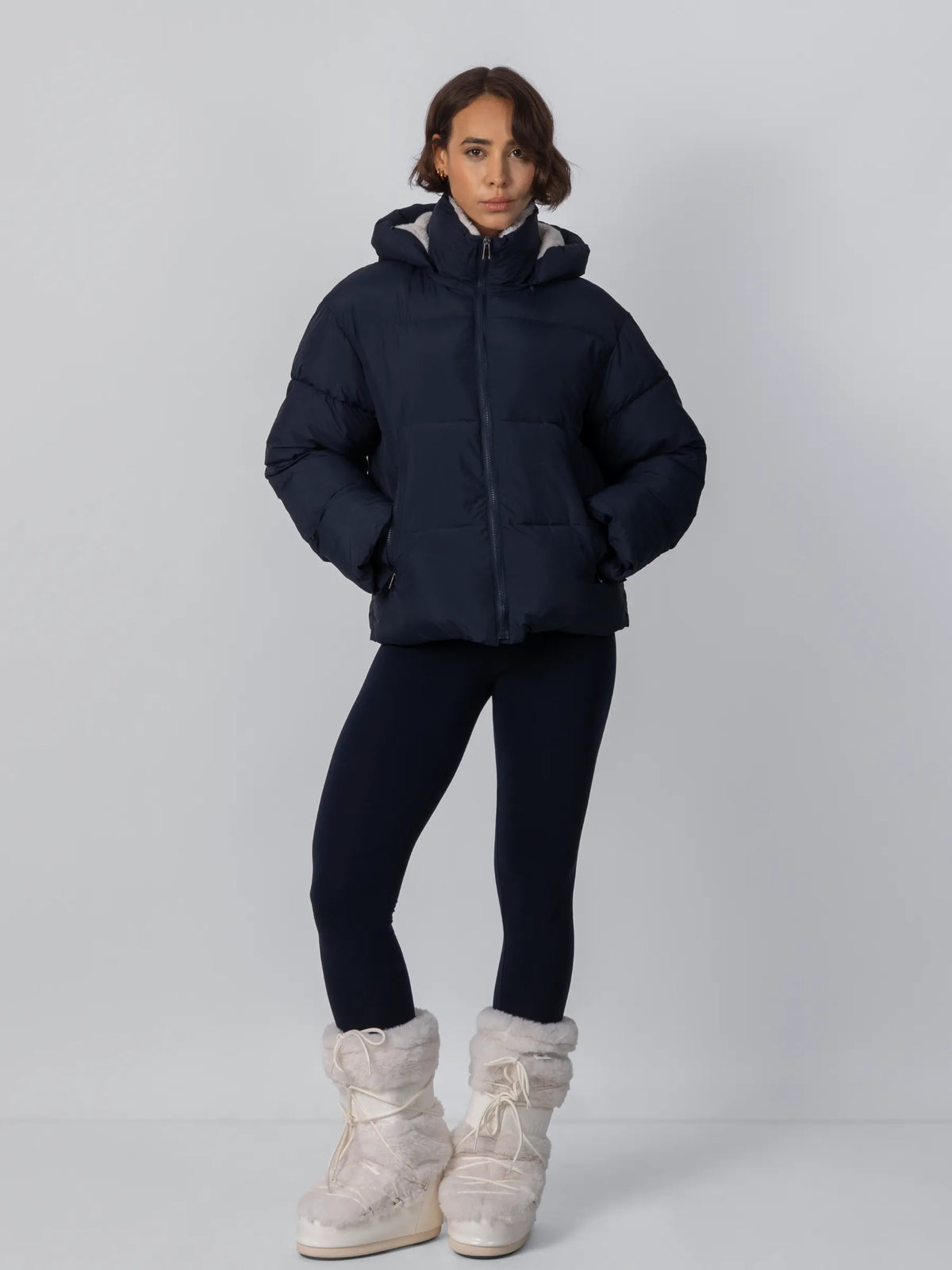 Ysolde Quilted Cropped Puffer Jacket – Royal Blue